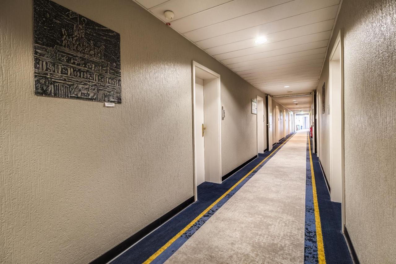 Congress Hotel Chemnitz Buitenkant foto